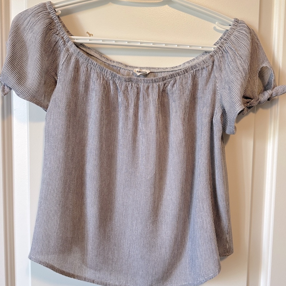🔥 3/$20 Garage flowy pinstripe top bow sleeve off shoulder - XS
